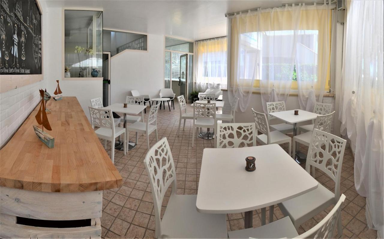 Residence Riviera 알바아드리안티카 외부 사진